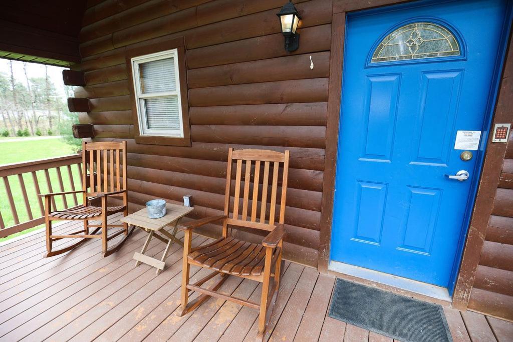 The Cabins At Pine Haven - Beckley Beaver エクステリア 写真