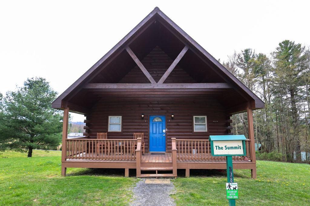 The Cabins At Pine Haven - Beckley Beaver エクステリア 写真